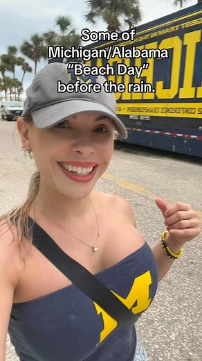 #michigan #wolverines #goblue #universityofmichigan #football #beachday #clearwaterbeach #football #michiganfootball #reliaquestbowl #raymondjamesstadium #collegefootball #frenchysrockawaygrill #michiganwolverines #bowlgame #bowlgames #cheerleader #cheerleaders #michigancollegefootball | Mandi Kay