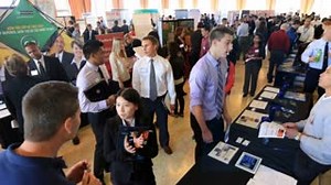 #StrattonLibrary is hosting a Resume Workshop, Interview Workshop, and Job Fair for teens during Spring Break. Learn the skills you need to get the job you want! . Mon, April 1 | 1 pm - 3 pm Tues, April 2 | 1 pm - 3 pm Wed, April 3 | 10 am - 1 pm . #resume #interview #jobskills #jobfair #teens #libraryprogram #cobblibrary @cobbworks-inc @goodwillofnorthgeorgia | Cobb County Public Library