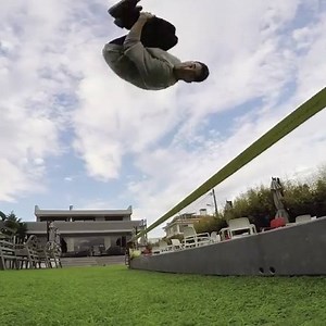 Persistence is key. 🔑 @dimitris_dk_kyrsanidis #TMPST #Dk #Freerunning #Slackline | Tempest Freerunning