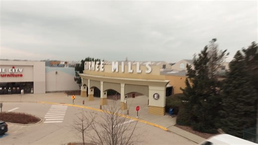 Rainforest Café vibes & cocktail magic! 🍹 ✨ #GurneeMills #TastyTuesday #TropicalTastes #LakeCounty | Gurnee Mills