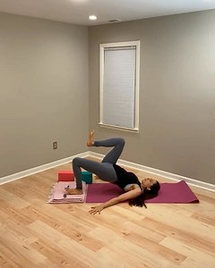 This creative sequence features my favorite way to target the hamstrings for strength that we can easily incorporate into a yoga context: bridge slides! (The rest of this flow is also great heh heh, but I'm just going to focus on the bridge slides component in this caption cuz it might be my favorite part of this sequence. 😛) To practice bridge slides, all we need is the ability to slide our feet across the floor. We can do this with a blanket, towel, or wash cloth on a smooth floor - or if we'