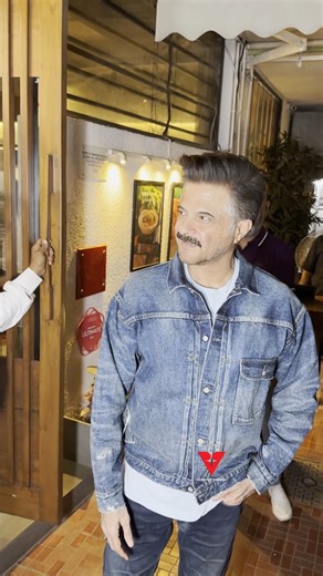 35K views · 65 reactions | Get Together of Kapoor Family || Anil Kapoor with wife Sunita Kapoor & Rhea Kapoor with husband spotted at Bandra❤殺 #AnilKapoor #SunitaKapoor #rheakapoor | Varinder Chawla | Facebook