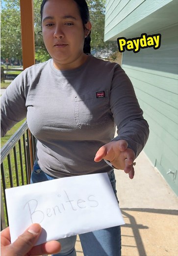 Pago puntual: Benites llega con su cheque de payday