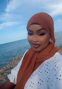 Monalisa Pajero: Monalisa dance and fan queries