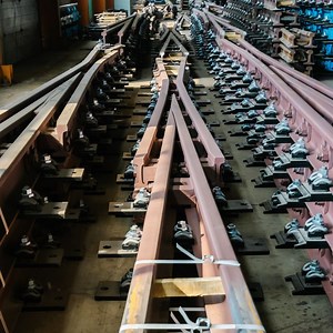 [Hot Item] Uic54 Forged Alloy Steel Point Rail Bolted Rigid Frog Railway Turnout