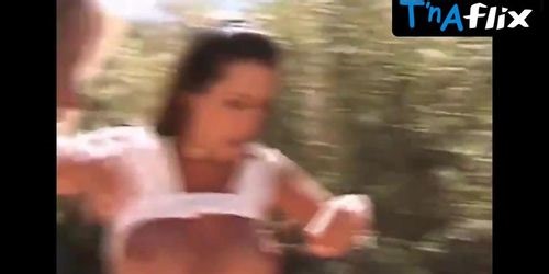 Nikki Fritz Breasts Scene in The Bare Wench Project