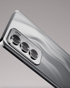 Sleek, smooth, and oh-so stylish✨ Experience the OPPO Reno12 in pure Astro Silver. #OPPOAIPhone #OPPOReno12Series | OPPO