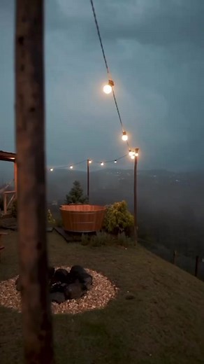 #cabinideas #logcabin #nature #woodenhouse #wooddesign #cabincrewlife | Mountain log cabins & nature