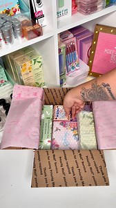 18 reactions | ✨Get ready to treat yourself! Enjoy FREE Shipping on every order when you shop with us at ️殺 ➡️ www.mdeevinebeauty.com  #beautyscoops #asmr #giftideasforher #asmrmakeup #coffeecup #asmr #satisfying #asmrmakeup #makeupaddict #makeup #beautyscoops #mystery #surprisescoops #makeup #makeupmusthaves #viralreelsfacebook #viralpost2025シ #reelstrending #trendingnow | MDeevine | Facebook