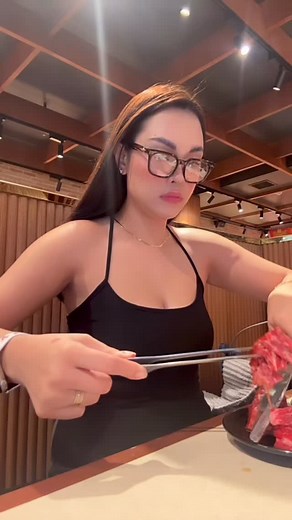 Pro tip: FIBER 🍊 makes the world (and digestion) go ‘round 🤤 #fiberfueled #foodiegirlie #feelgreatsystem #feelgreatwithEriza ✨ | Eriza Fajardo