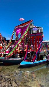 The recently concluded Regatta Lepa in Semporna celebrated the vibrant tradition of the Bajau Semporna's single-masted sailing boat, the lepa. Colourful boats adorned the Celebes Sea, competing for the title 'Most Beautiful Lepa.' Beyond the regatta, the event featured cultural performances, the Lepa Beauty Pageant, and a blend of traditional and contemporary sports and games. If you weren’t at Semporna town, here’s what you missed, courtesy of IG/eytajuwita #Sabahnites #ILoveSabah #Sabah #Sabah