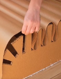 19K views · 35 reactions | Qui aurait pensé à une chaise longue en carton ? Et ça, c'est parfait ! | Brico Famille | Facebook