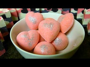 Edens Secret Kenso Kisses Soap & Mini Bubbling Bath Bombs