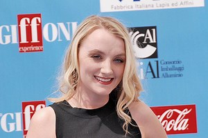 Harry Potter Star Evanna Lynch Threw Away her boyfriend's Sex Toys | Al Bawaba