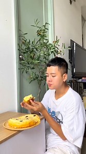 13K views · 1K reactions | Lần đầu làm bánh bông lan | Bon Đây Nè | Facebook