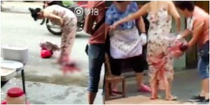 Unbelievable Viral Video Shows Mum Giving Birth On The Street Before Walking Home | theAsianparent Singapore