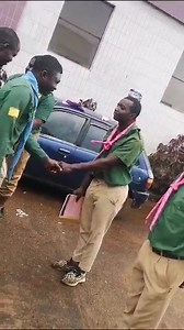 #Formation des #scouts à l'Ouest : des cadres prêts à mieux diriger Le Camp scout Jumelé de formation des #Assistants #Chefs d'Unité (Stage Primaire/Prewarent) et #Adjoints au #Chef d'#Unité (Stage de Base/Prebadge de bois) s'est tenu du 24 au 30 juillet 2023 à #Bana dans le Département du #Haut-Nkam, Région de l'Ouest Cameroun. Cette session de formation a été organisée par le Bureau Exécutif Régional (BER) /Ouest de l'Association des Scouts du Cameroun, sous la supervision de M. #ALLAKOU #LOÏC