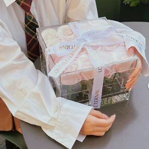 [Hot Item] Factory Sale Flower Packaging Cover Box Clear Acrylic Flower Box