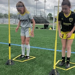 Putting in work on the pitch with @the10futbol 💥👊 . Show us what drills you're working on and tag us for a chance to be featured! | SKLZ