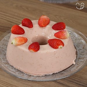 301K views · 2.2K reactions | Strawberry dessert, quick, easy and cheap. | YumMakers | Facebook