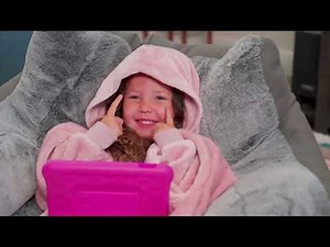 The Comfy Dream Lite Quarter-Zip Wearable Juniors Blanket on QVC