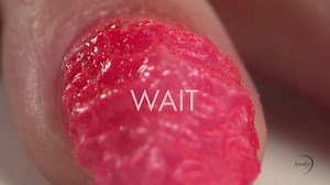 The Miracle Remover instantly lifts off gel polish in less than 5 minutes!💜 You'll be ready for your next mani in a snap!💅🏼 | Looky par Elle R Cosmétiques