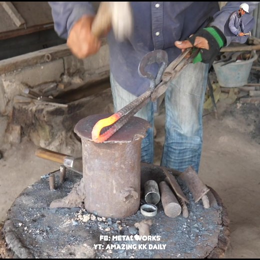 making an nice sharp axe from rebar #axe #howto #metalworks #homemade #handmade #blacksmith | METAL WORKS