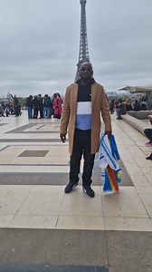 Au nom du peuple congolais, du chef de l'Etat et du parti au pouvoir UDPS représenter par le Secrétaire général Augustin Kabuya ,je déclare le changement de notre constitution actuelle. | Fatshi Beton Leonard Kasanda Wetu Officiel TV,Initiateur