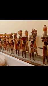 ⚰️ Funeral Procession in Ancient Egypt At the National Museum of Egyptian Civilization (NMEC), visitors can see a remarkable funerary procession: statues of men and women carrying offerings. These figures symbolize the ancient Egyptian rituals performed to provide the deceased with food, drink, and essential provisions for their journey into the afterlife. Such processions reflected the deep belief in eternity and the importance of sustaining the soul forever. ✨ This tradition highlights how the