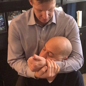 The seated occipital lift 🎈 This adjustment targets the joint where the skull meets the neck (atlanto-occipital joint). It helps relieve spinal pressure and neck pain/headaches. You’ll have less tension and improved mobility not to mention this feels great. VOLUME UP 👍👍👍 . . . . . . #manipulation #adjustment #highvelocity #lowamplitude #hvla #chiropractic #spine #joints #movement #mobility #chiropracticadjustment #pain #tension #relief #snap #crackle #pop #occiput #atlas #headache #neckpain 