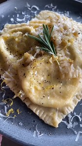 330K views · 10K reactions | Homemade Ravioli for 1, now that's a date  #ravioli #homemaderavioli #pasta #homemadepasta #datenight #easyrecipes #easypasta #trendingreels #reels | Susi Vidal | Facebook