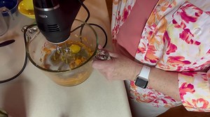 Debbie’s Lite Pumpkin Pie 1 can canned Pumpkin (15 oz.) (NOT pumpkin pie mix!) 2 Tbsp. Soft Butter 1/2 cup Milk (I use Fat Free) 3/4 cup Brown Sugar (not packed) (I use Splenda Brown Sugar) 1 large Egg 2 Egg Whites 1/2 tsp. Ground Cinnamon 1 tsp. Pumpkin Pie Spice 1 tsp. Vanilla 1 unbaked 9 inch pie shell 1. Preheat oven to 350 degrees. Make a 9 inch pieh crust or use a purchased unbaked one 2. In a mixing bowl, with a hand mixer, beat the soft butter until creamy 3. Add the 15 oz. can of pumpki