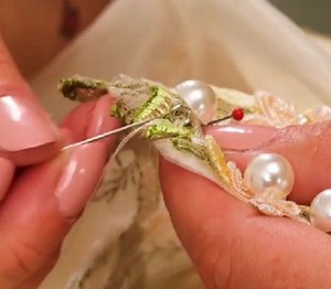 Sophisticated wedding dress inspired by nature! | Green Bean