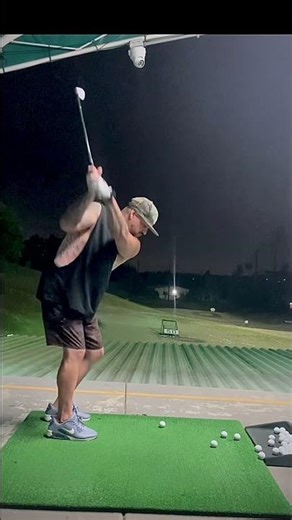 4 Fingers Is All It Takes ⛳️🏌️‍♂️| 8 Time Felon, 22 Years Since Playing | #golf #golfswing #shorts