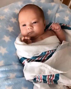 Amber Lancaster on Instagram: "Look Mom- no tubes 😭 I haven’t seen this beautiful face without a tube since the day he was born, for a split second when they first got him out and he was screaming as they lifted him over the curtain...2 and a half months ago. 💙 #russellsprout #russlevi #babyallodi #heartwarrior"