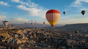 clip-1103338495-drone---hot-air-balloons-cappadocia-turkey