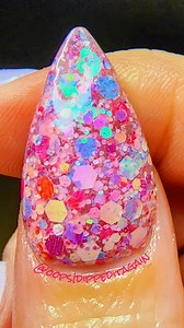 @oopsidippeditagain Glitter application with dip powder 😍 #sparkleandco #sparkleandcodippowder #glitter #glitternails | Sparkle & Co. Luxe Nails