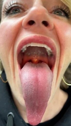 Sasha Sins on Instagram: "Uvula zooooom"