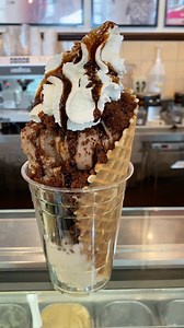 Brownie Waffle Sundae! 🤤🍨🍫 | Foody Fetish