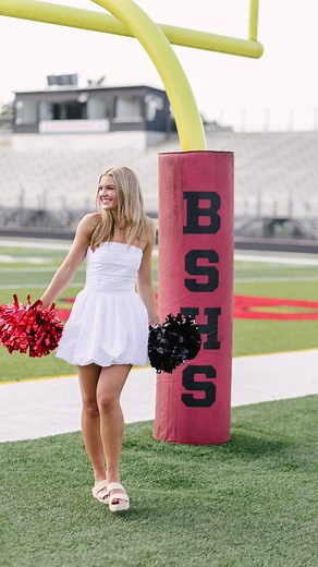 The little blue trash can was throwing off my vibes 🥸 | Alexis Marie Photography & Film
