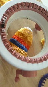 1.3K views · 18 reactions | Machine Sentro Knitting loom for beginners step by step #knitting #crochet #loom #hat #macine #sentro | Crochet knitting Ouabd | Facebook