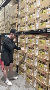 Wheels shopping is hard, I get it, and with so many options, even multiple options from the same brand, finding the right wheel for you can take a lot of work. For instance, take this TE37 SL, and Gramlight 57CR, both made by rays engineering, but both very different. So what MAKES these wheels different? Well the TE37 SL comes in at around $900 a wheel. A steep price. While the Gramlight comes in at around $500. That’s a $300 difference, for what? And it all comes down to the manufacturing proc