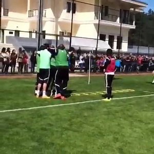 83K views · 48 shares | Siyah-beyazlılarımız, bugünkü antrenmanda Başakşehir maçının taktik çalışmalarına ağırlık verdi. | Beşiktaş | Facebook