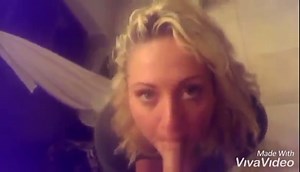 Kelly Jones sucking dick