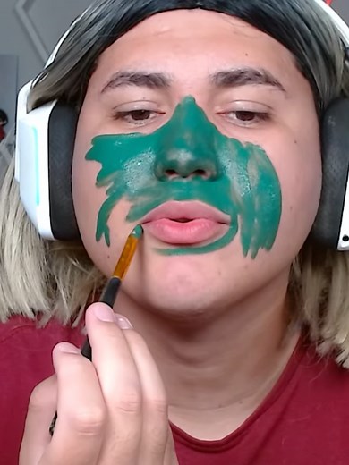 Live humilhação e cobranças ao vivo — cena comentada