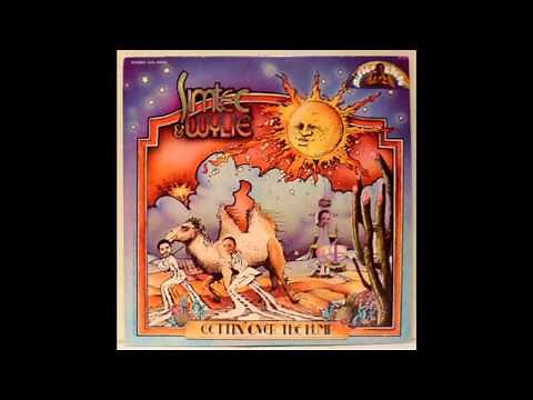 Simtec & Wylie - Gotta Get Over The Hump