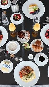 #NeverSettle for less than the extraordinary. ✨ Indulge in opulence at Trump Chicago, where spacious suites and in-room dining service elevate your stay. Experience luxury at its finest. Discover more via the link in bio. #TrumpChicago #TrumpHotels #ChicagoHotels #Chicago | Trump International Hotel & Tower Chicago