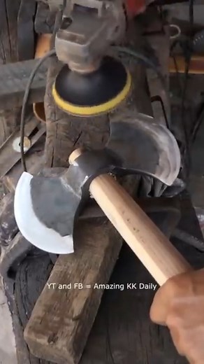9.9K views · 180 reactions | How to forge a tamahawk #metalworks #blacksmith #homemadetools | METAL WORKS | Facebook