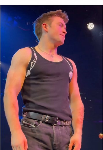 Kit Connor en Romeo y Julieta - Heartstopper