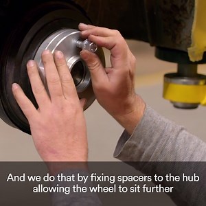 This Fiat 500 goes electric...but not without some speedbumps along the way! ⚡️ Jimmy de Ville Helen Stanley | Quest